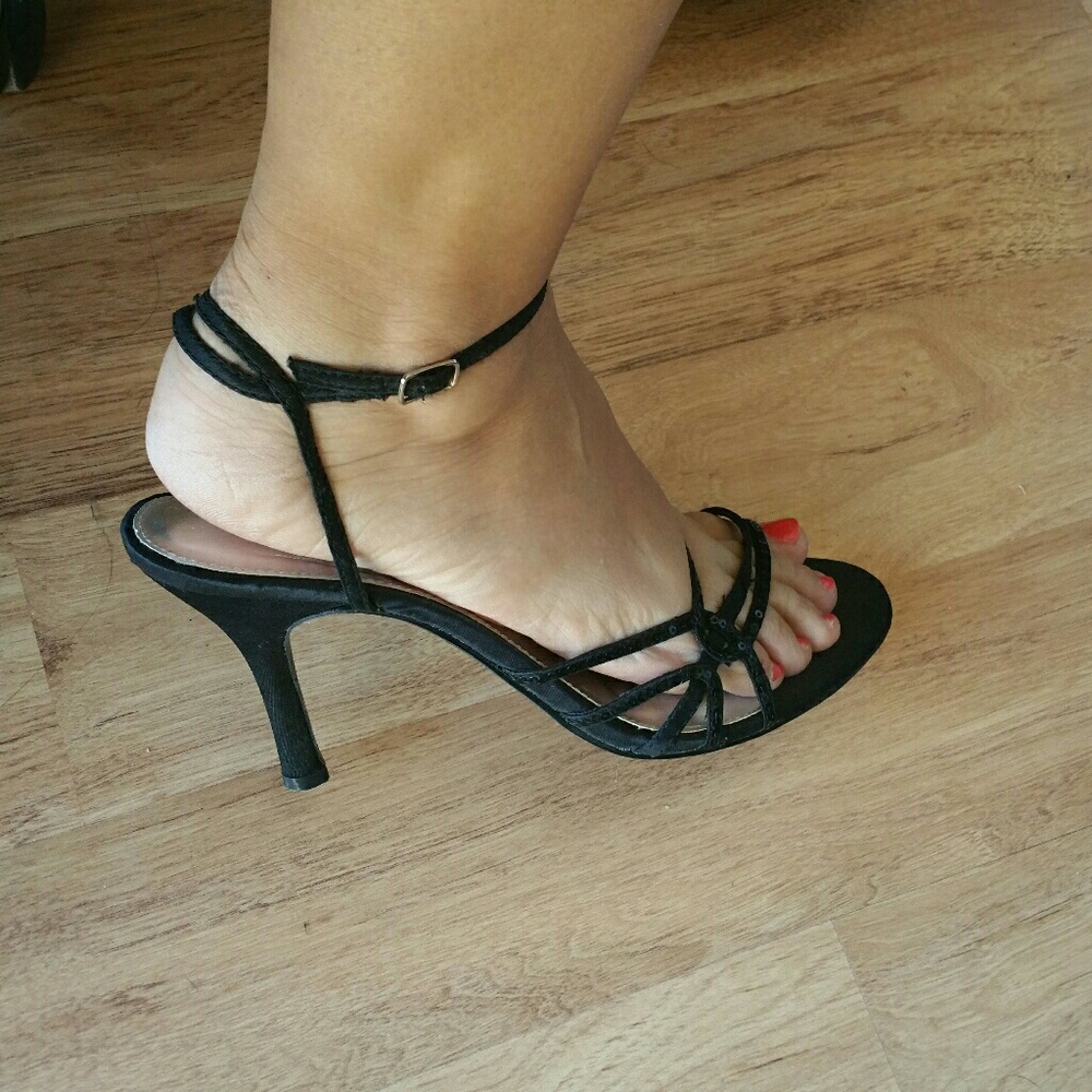 SHIEKH heels black